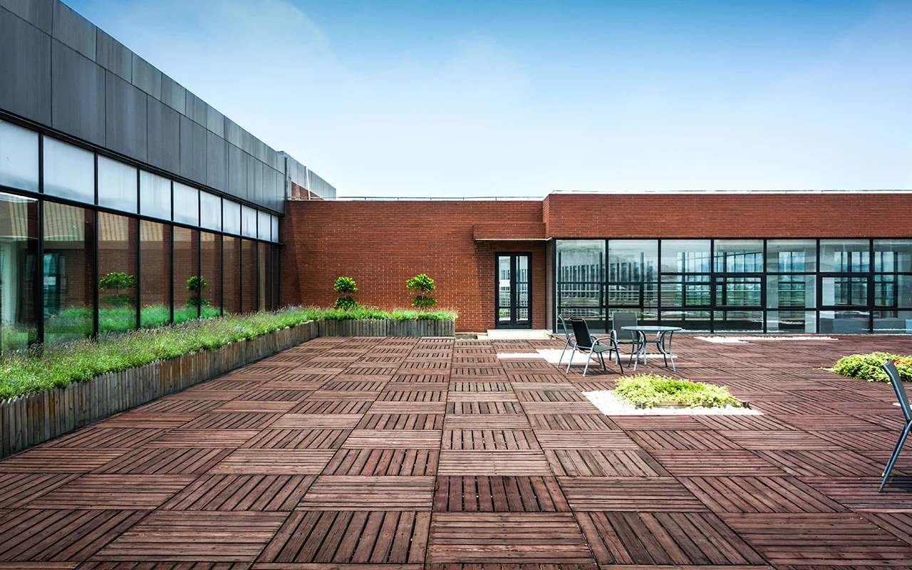 crisvisa-control-solar-SGG-COOL-LITE-SKN-stylized-altered-generic-corporate-modern-office-building crisvisa-control-solar-SGG-COOL-LITE-SKN-stylized-altered-generic-corporate-modern-office-building